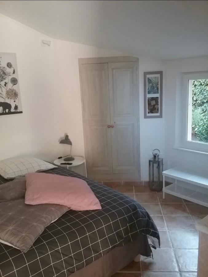 Une Chambre En Ville 索格岛 外观 照片